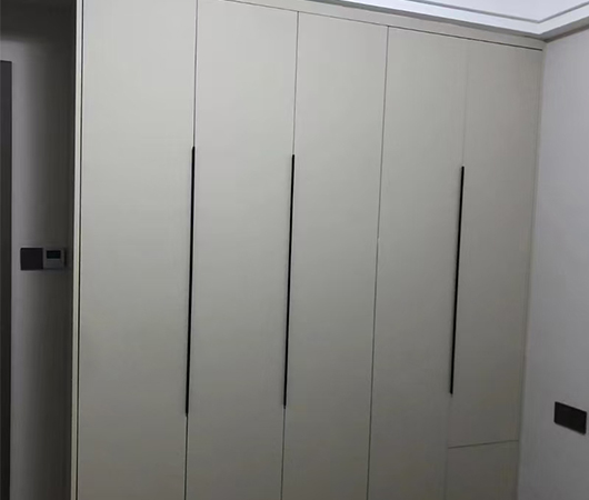 实木衣柜
